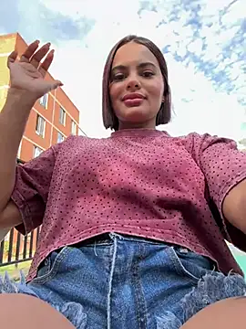 Irina Velvett online show from February 5, 2026, 8:59 pm