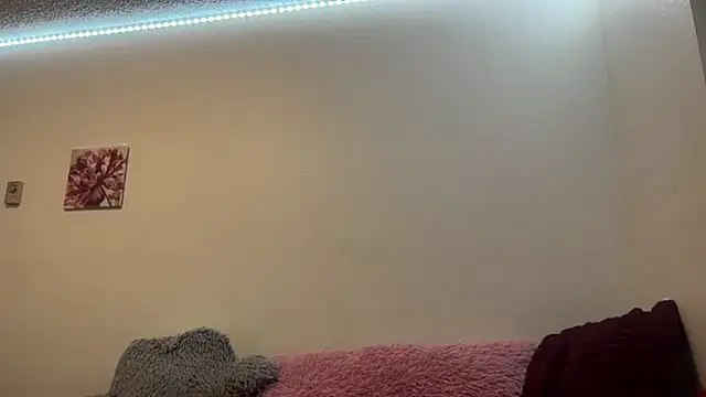 AstridJenkins online show from June 3, 2026, 12:44 am