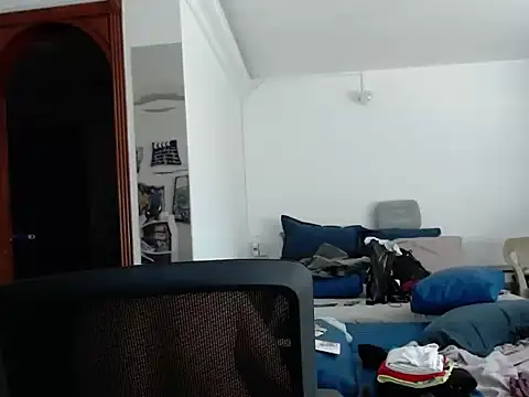 gonzzohunterr online show from June 11, 2026, 6:27 pm