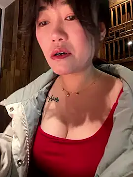 Molly-xiao online show from January 14, 2026, 11:03 am