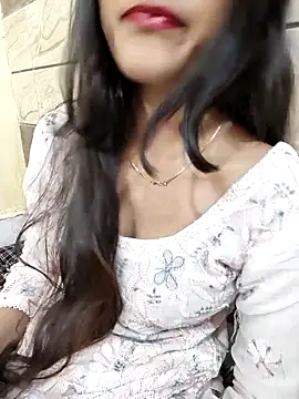 Yours-Zeenat online show from April 13, 2026, 9:46 am