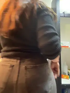 lele202526 online show from April 9, 2026, 6:47 pm