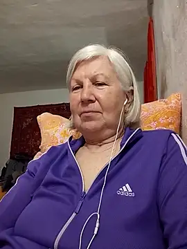 KlaudiaDarling online show from March 12, 2026, 3:38 pm