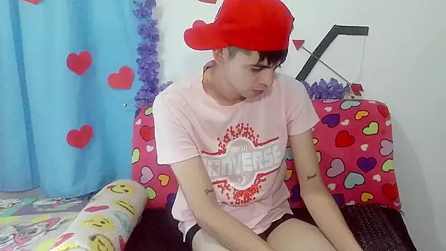 Snapshot of nico22love chatting on February 16, 2026, 2:16 pm nico22love online show from February 16, 2026, 2:16 pm