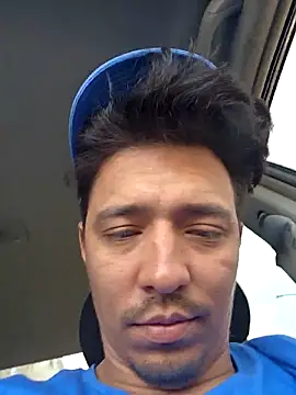 HoofedCylinder online show from April 14, 2026, 3:17 pm