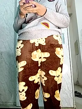 limaaktar0077000 online show from January 8, 2026, 4:35 pm