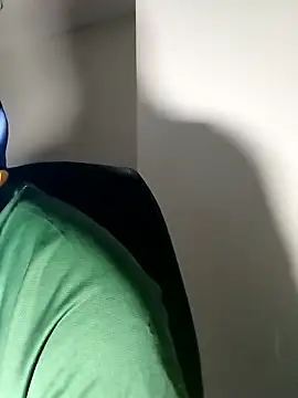 Bra-G online show from December 22, 2025, 8:42 pm