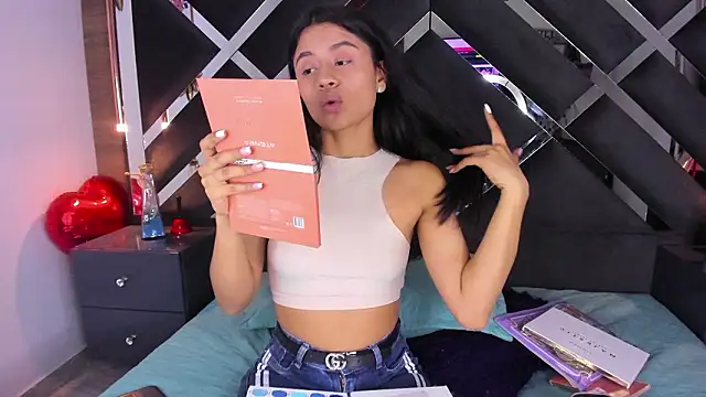 Snapshot of melody__sweet_ chatting on February 2, 2026, 8:08 pm melody sweet online show from February 2, 2026, 8:08 pm