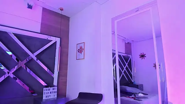 Snapshot of melody__sweet_ chatting on February 15, 2026, 8:13 am melody sweet online show from February 15, 2026, 8:13 am