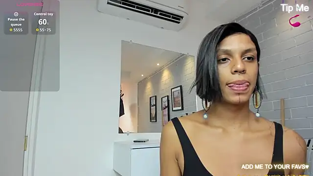 ISABELLA-SCOTT online show from August 6, 2026, 8:26 pm