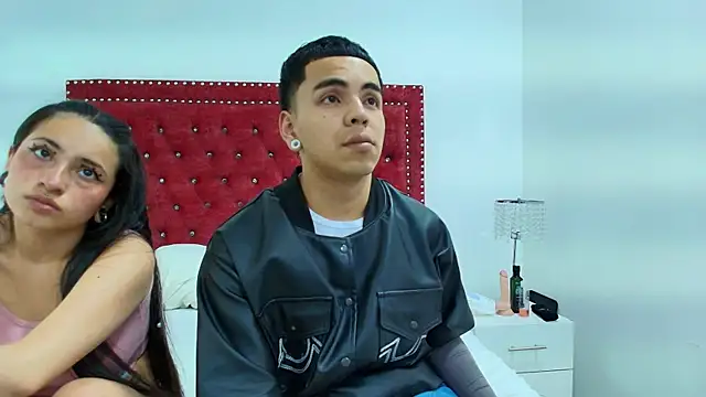 Jaden and sofia online show from April 3, 2026, 2:51 am