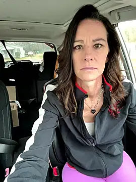 Snapshot of Edens_Promise chatting on January 10, 2026, 2:34 pm Edens Promise online show from January 10, 2026, 2:34 pm