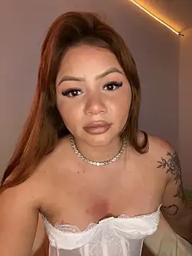 Isisbennett online show from April 18, 2026, 2:36 am