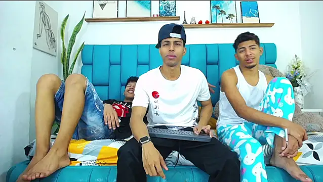 Interracial Snow Bunny online show from March 9, 2026, 1:14 pm