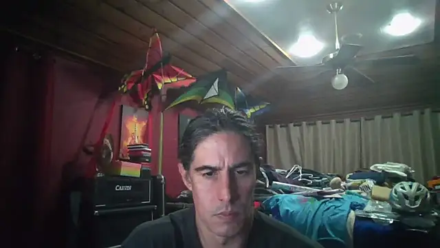 koolchillfun696969 online show from December 23, 2025, 4:23 am