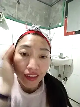 Snapshot of Lovephay8x chatting on February 12, 2026, 12:38 pm Lovephay8x online show from February 12, 2026, 12:38 pm