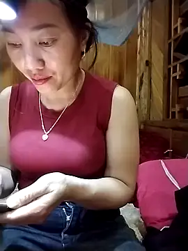 Lovephay8x online show from April 17, 2026, 11:46 am