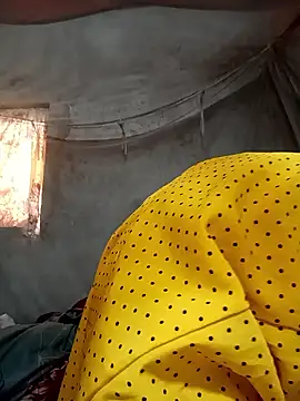 Snapshot of yeutinh00 chatting on January 9, 2026, 8:10 am yeutinh00 online show from January 9, 2026, 8:10 am