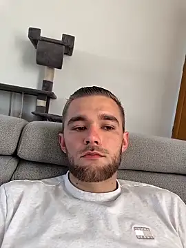 Benjamiinlt online show from April 9, 2026, 7:36 am