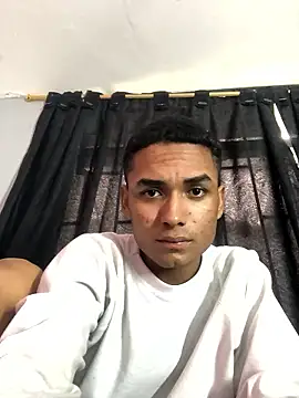 Snapshot of Sweet_David_ chatting on January 7, 2026, 5:51 pm Sweet David online show from January 7, 2026, 5:51 pm