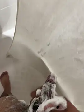 elpapigrande12 online show from February 19, 2026, 1:02 am