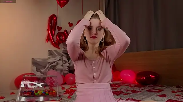 Snapshot of RennaHettes chatting on February 14, 2026, 1:06 am RennaHettes online show from February 14, 2026, 1:06 am