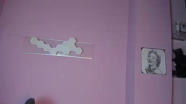 Snapshot of Isaa_jonnes_ chatting on January 14, 2026, 3:10 am Isaa jonnes online show from January 14, 2026, 3:10 am