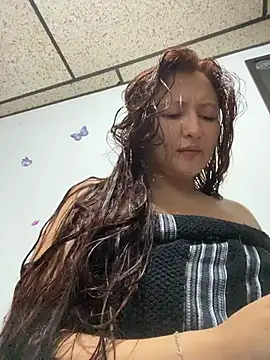 Scarlet auraa online show from March 25, 2026, 10:41 pm