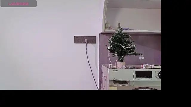 mo-mo-69 online show from April 14, 2026, 8:52 am