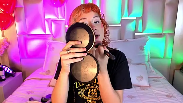 Sienna Desiree online show from February 12, 2026, 1:00 pm