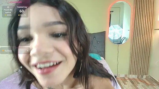 Snapshot of Juliana_sex2 chatting on February 9, 2026, 12:19 am Juliana sex2 online show from February 9, 2026, 12:19 am