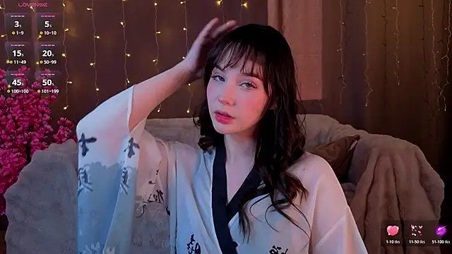 Snapshot of KiraYukimura chatting on February 6, 2026, 4:41 am KiraYukimura online show from February 6, 2026, 4:41 am