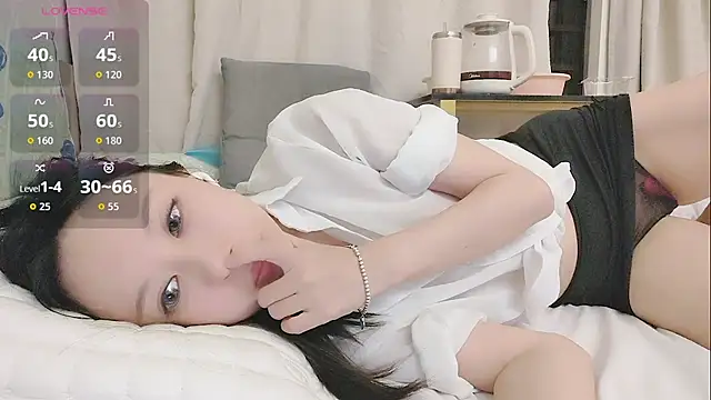 Ttaotao16877 online show from July 5, 2026, 8:48 pm