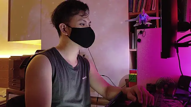 OnlyHand9x online show from July 7, 2026, 5:05 pm