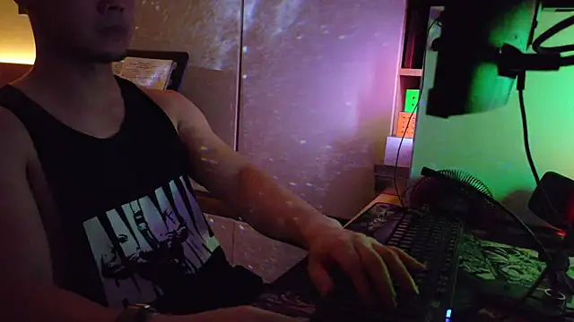 OnlyHand9x online show from July 31, 2026, 4:26 pm