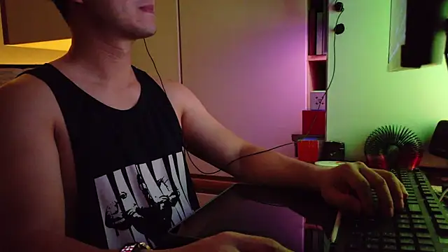 OnlyHand9x online show from July 5, 2026, 3:52 pm