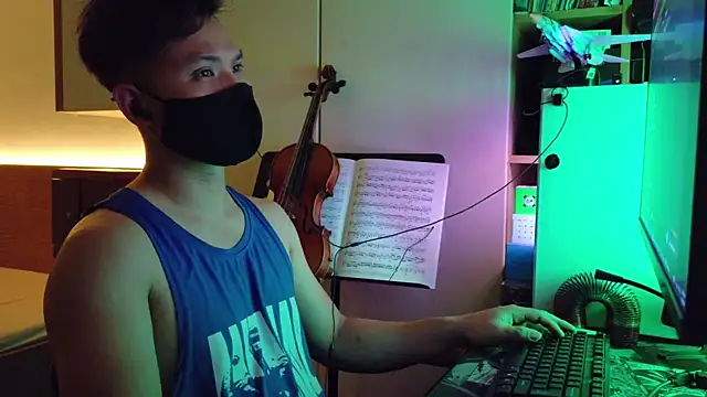 OnlyHand9x online show from June 16, 2026, 4:07 pm