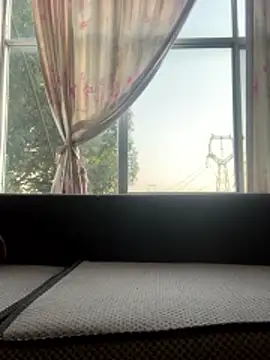 Faded pink online show from January 14, 2026, 12:47 am