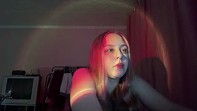 ZoraDearmon online show from January 11, 2026, 7:10 pm