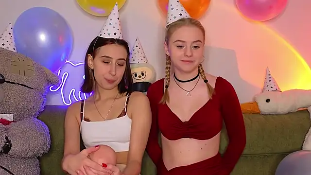 Mimipaws online show from January 10, 2026, 8:04 pm