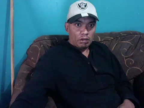 Snapshot of latinomoreno95 chatting on June 6, 2026, 6:35 pm latinomoreno95 online show from June 6, 2026, 6:35 pm