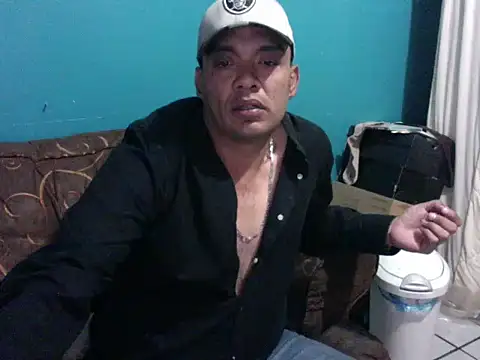 Snapshot of latinomoreno95 chatting on February 28, 2026, 3:55 pm latinomoreno95 online show from February 28, 2026, 3:55 pm
