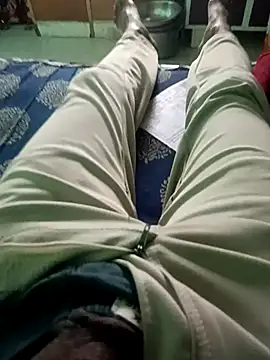 hot yogesh online show from January 6, 2026, 8:40 am