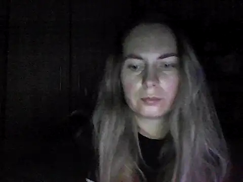 Snapshot of VikiLove765 chatting on January 10, 2026, 7:53 pm VikiLove765 online show from January 10, 2026, 7:53 pm