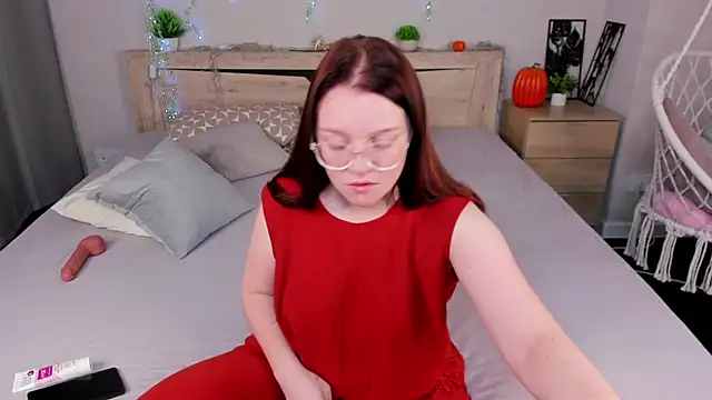 Snapshot of Gloria_Gordon chatting on July 18, 2026, 5:10 pm Gloria Gordon online show from July 18, 2026, 5:10 pm