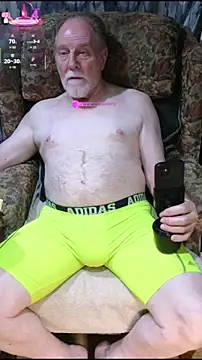 Snapshot of Ginger_Paradise chatting on September 20, 2025, 3:11 am Ginger Paradise online show from September 20, 2025, 3:11 am