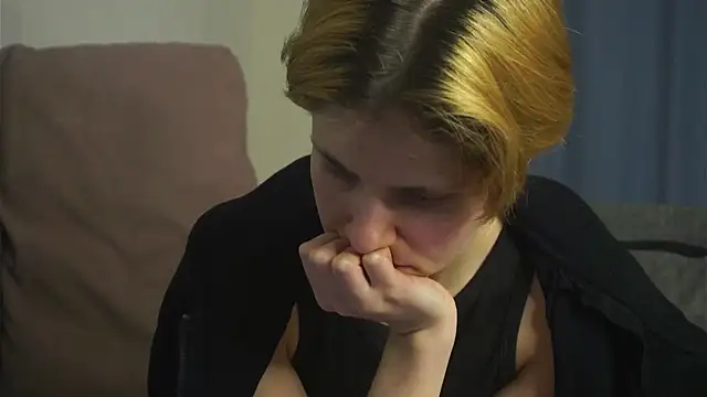 JoycelynMoctezuma online show from January 13, 2026, 8:46 pm