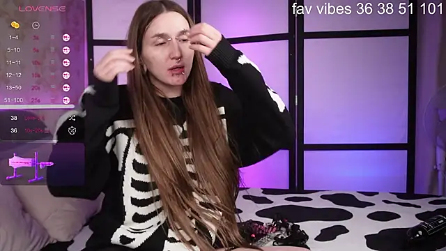 Alice Goth online show from March 15, 2026, 9:27 am