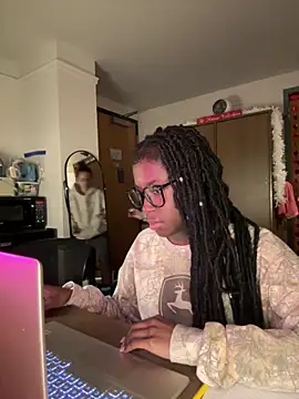 CookiesNcreaming online show from February 5, 2026, 12:06 am