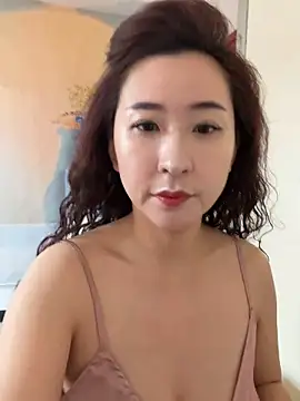 Jingjingxiang-520 online show from May 11, 2026, 2:02 am